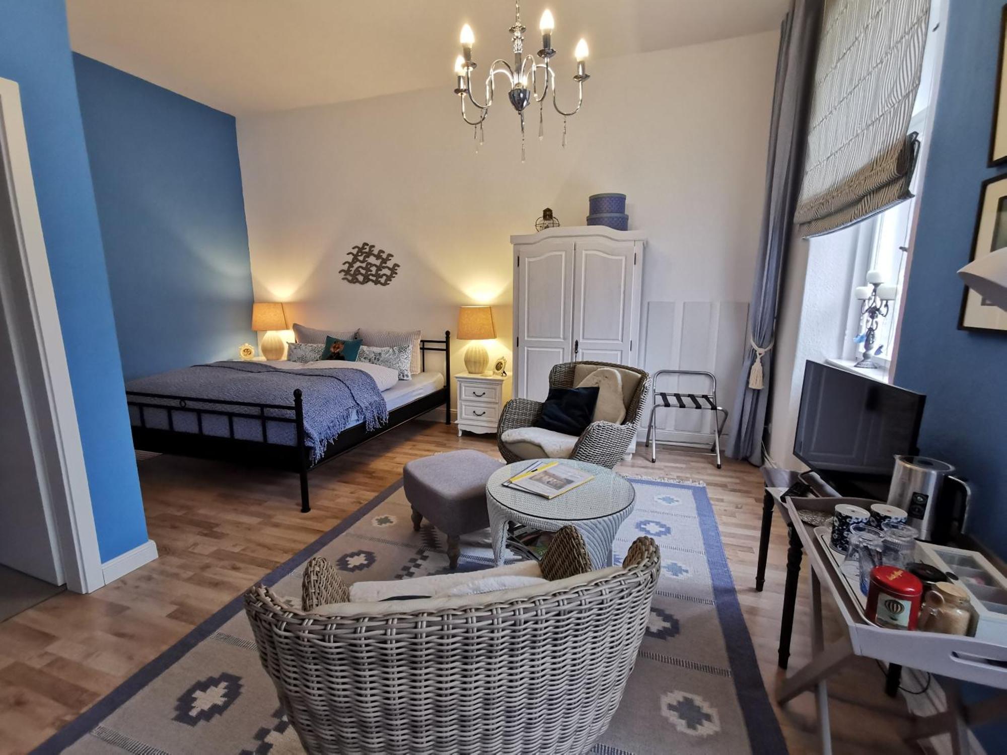 Bed&Breakfast Wagner "Im Alten Pfarrhaus" Neuruppin Exterior foto