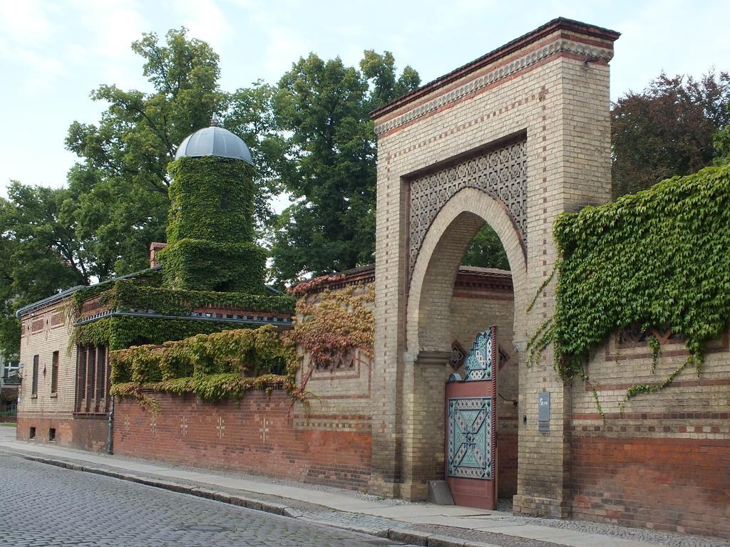 Bed&Breakfast Wagner "Im Alten Pfarrhaus" Neuruppin Exterior foto